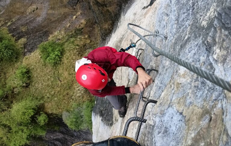 La via ferrata : l’aventure verticale pour tout le monde !